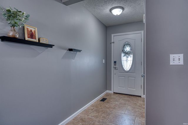1934 St Lucia Drive, Newburgh, IN 46301
