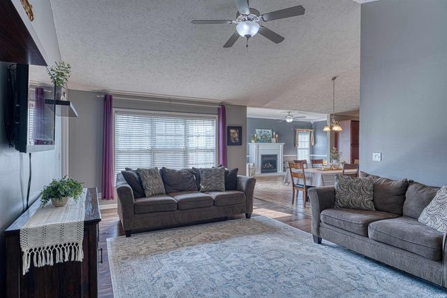 1934 St Lucia Drive, Newburgh, IN 46301