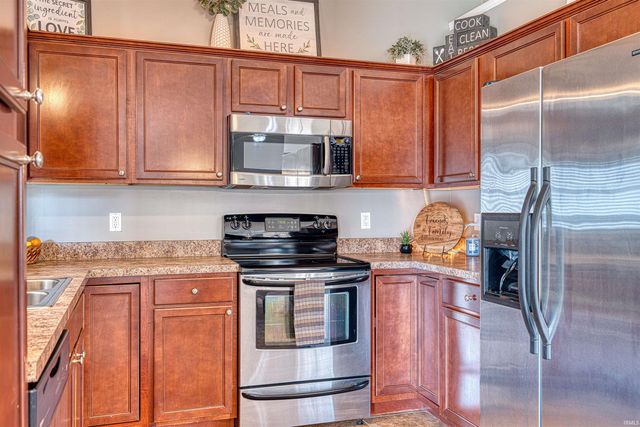 1934 St Lucia Drive, Newburgh, IN 46301