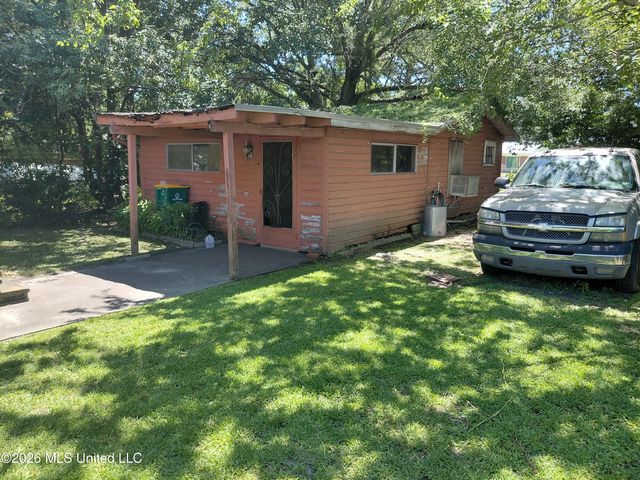 255 Hopkins Boulevard, Biloxi, MS 39530