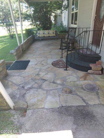 255 Hopkins Boulevard, Biloxi, MS 39530