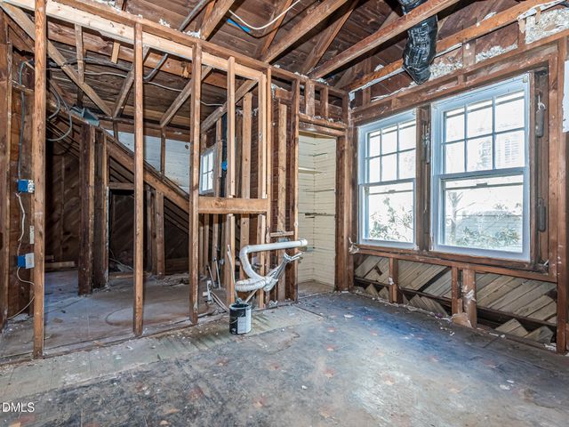 1825 White Oak Road, Raleigh, NC 27608