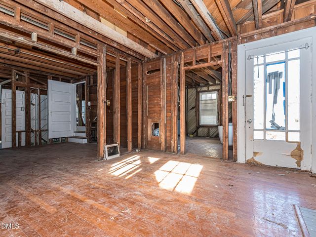 1825 White Oak Road, Raleigh, NC 27608