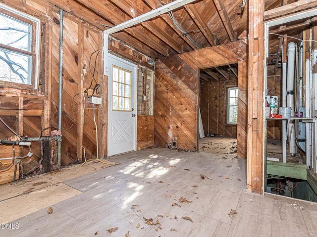 1825 White Oak Road, Raleigh, NC 27608