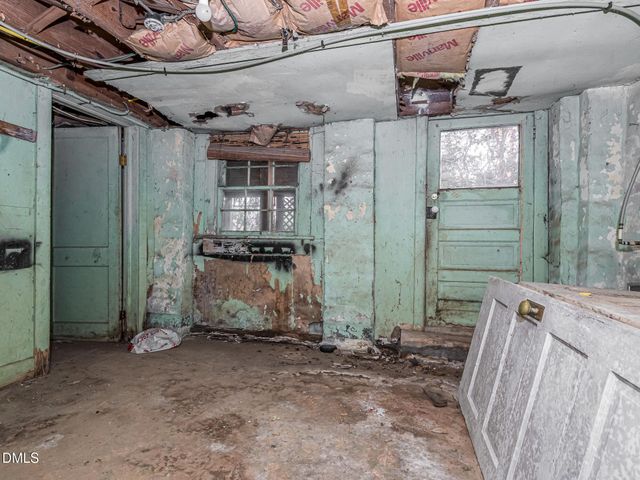 1825 White Oak Road, Raleigh, NC 27608