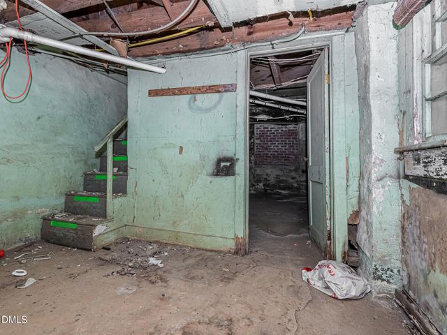 1825 White Oak Road, Raleigh, NC 27608