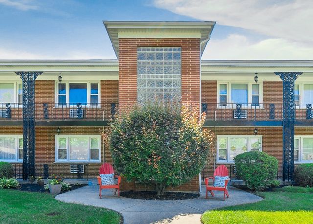 1427 Homestead Road F, La Grange Park, IL 60526