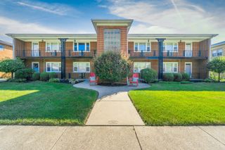 1427 Homestead Road F, La Grange Park, IL 60526