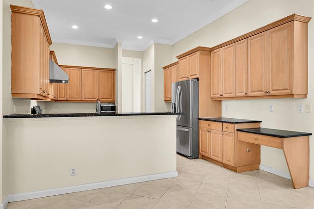 211 NW Pleasant Grove Way, Port St. Lucie, FL 34986
