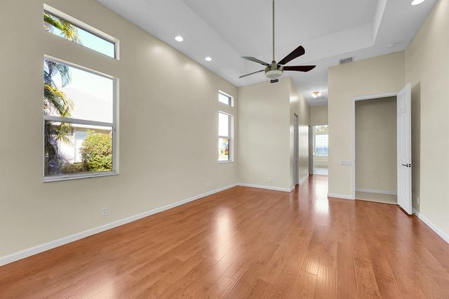211 NW Pleasant Grove Way, Port St. Lucie, FL 34986