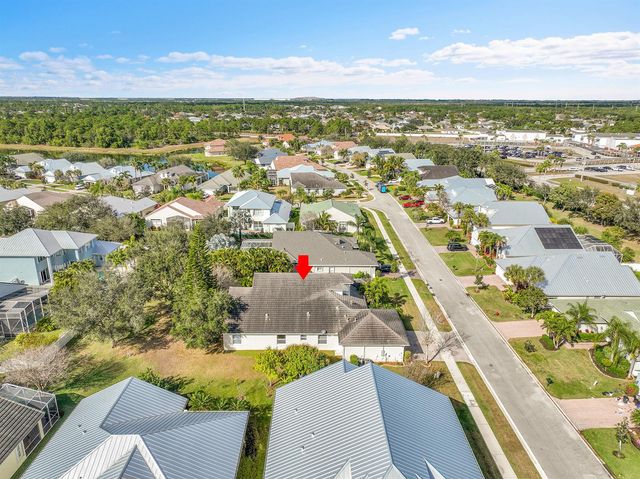 211 NW Pleasant Grove Way, Port St. Lucie, FL 34986