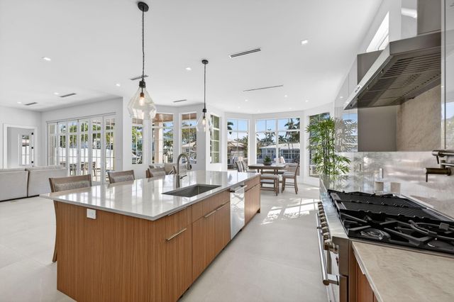 310 SE 9 Court, Pompano Beach, FL 33060