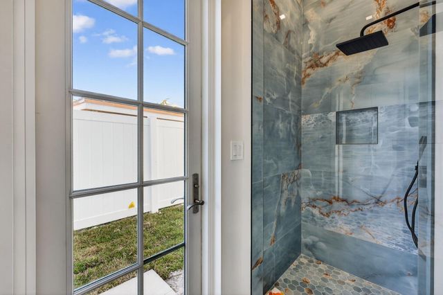 310 SE 9 Court, Pompano Beach, FL 33060