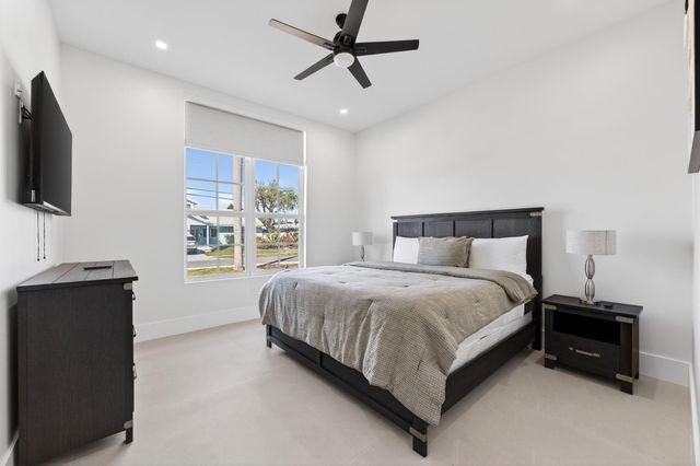 310 SE 9 Court, Pompano Beach, FL 33060