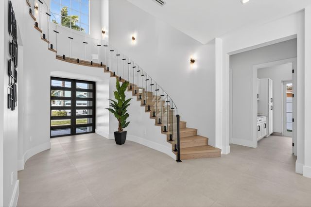 310 SE 9 Court, Pompano Beach, FL 33060