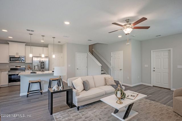 7005 OLD MIDDLEBURG Road S, Jacksonville, FL 32222