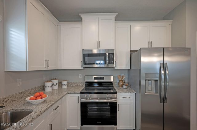 7005 OLD MIDDLEBURG Road S, Jacksonville, FL 32222