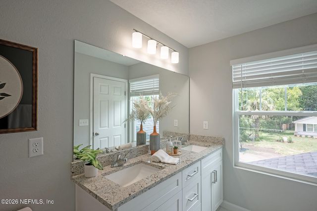 7005 OLD MIDDLEBURG Road S, Jacksonville, FL 32222