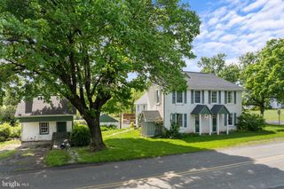 7338 GRANT RD, Coopersburg, PA 18036