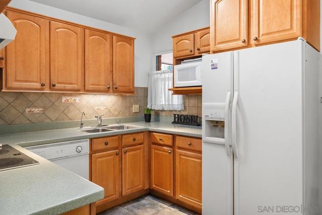 7607 SETON HALL ST, La Mesa, CA 91942