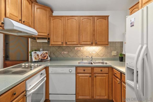 7607 SETON HALL ST, La Mesa, CA 91942