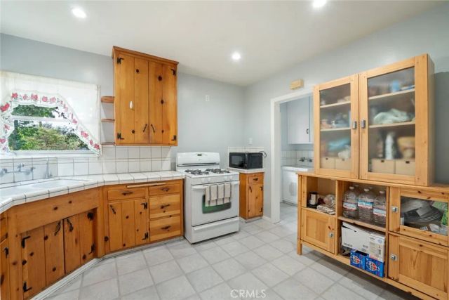 3732 Mayfield, Glendale, CA 91214