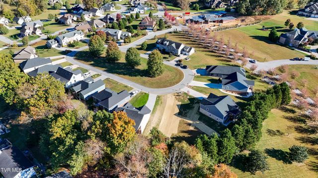 245 Oak View Circle, Bristol, TN 37620