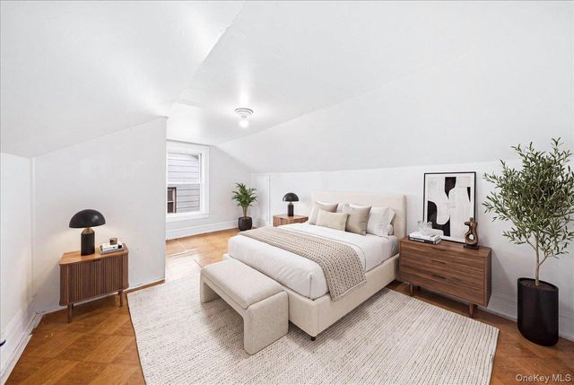 80-25 Woodhaven Boulevard, Glendale, NY 11385