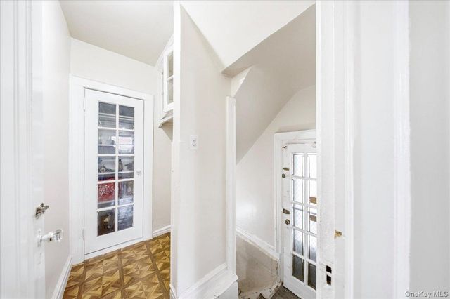 80-25 Woodhaven Boulevard, Glendale, NY 11385