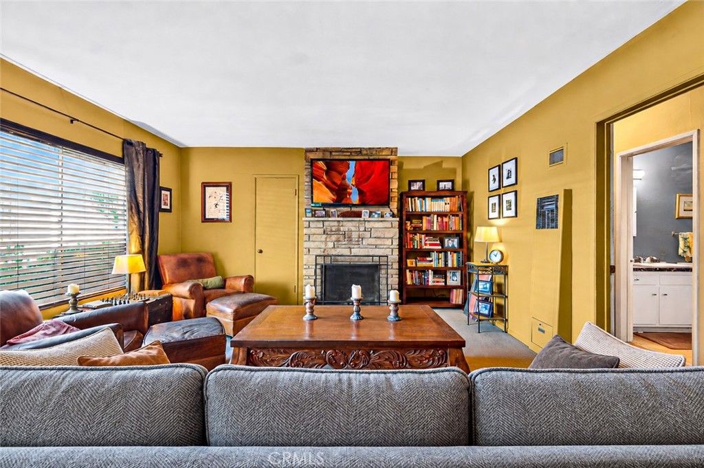 4768 Topanga Canyon Boulevard, Woodland Hills, CA 91364 — photo 3