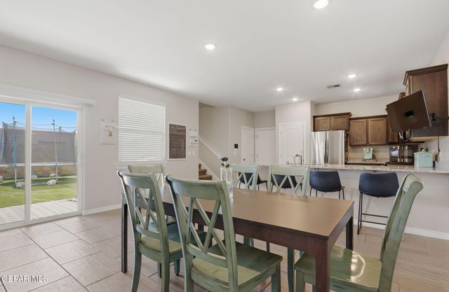 4833 MARK AVIZO, El Paso, TX 79938