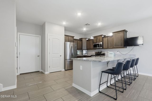 4833 MARK AVIZO, El Paso, TX 79938