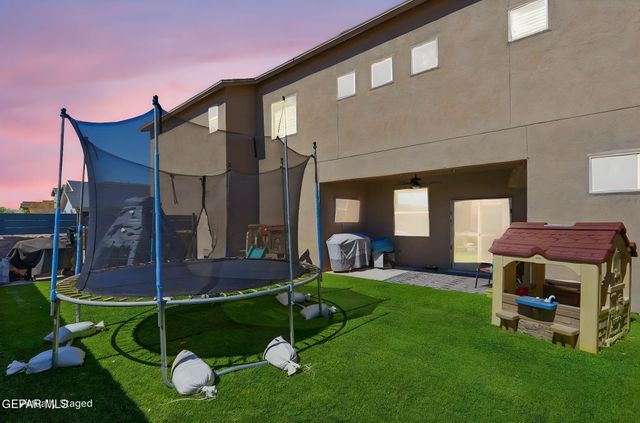 4833 MARK AVIZO, El Paso, TX 79938