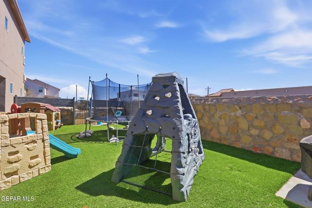 4833 MARK AVIZO, El Paso, TX 79938