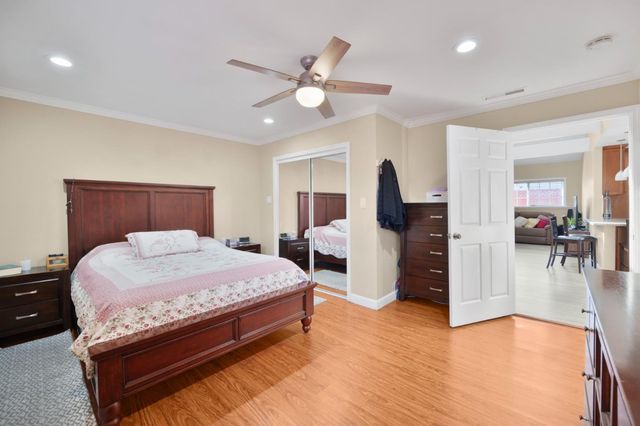 732 4th Avenue, Redwood City, CA 94063