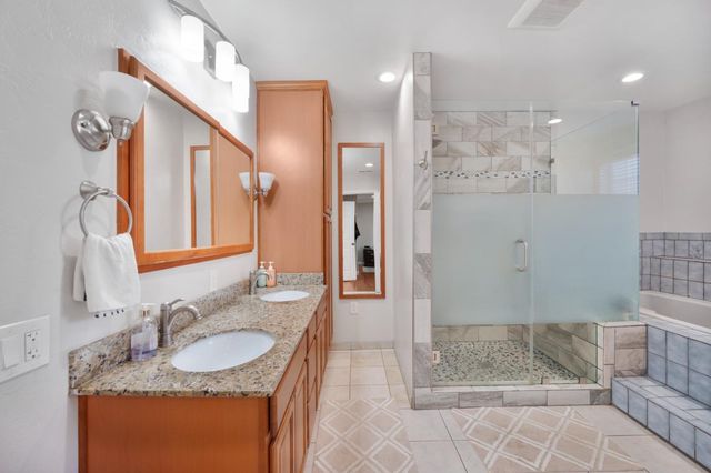 732 4th Avenue, Redwood City, CA 94063