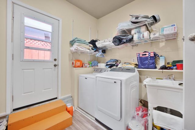 732 4th Avenue, Redwood City, CA 94063