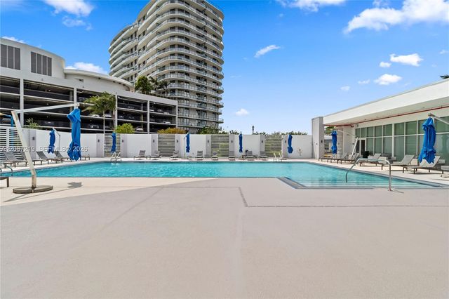14951 Royal Oaks Lane 1604, North Miami, FL 33181