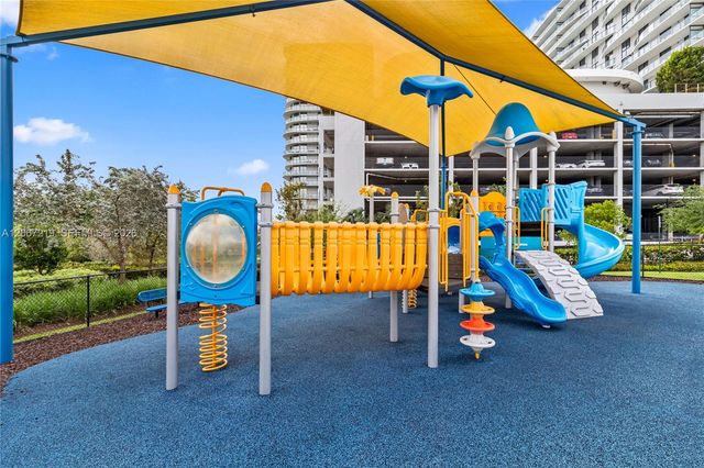 14951 Royal Oaks Lane 1604, North Miami, FL 33181