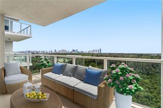 14951 Royal Oaks Lane 1604, North Miami, FL 33181