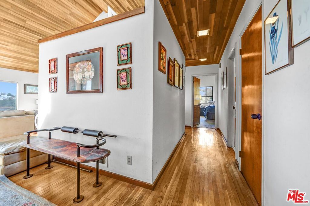 2541 Canyon Oak Drive, Los Angeles, CA 90068 — photo 5