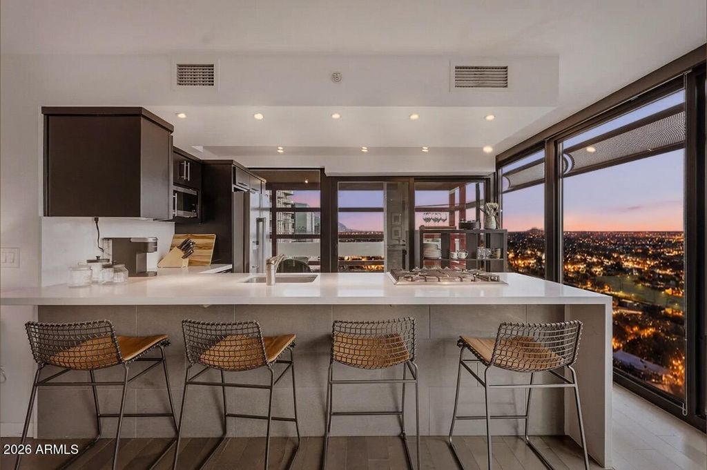 4808 N 24TH Street 907, Phoenix, AZ 85016