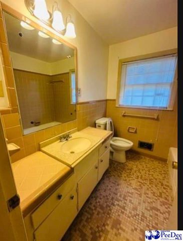 2304 Tifton Dr, Darlington, SC 29532