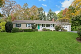 17 Oriole Drive, Norwalk, CT 06851