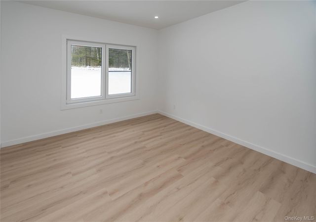 58 Dunn Town Road, Wurtsboro, NY 12790