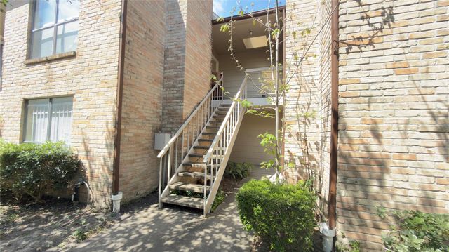 2100 Wilcrest Drive 115, Houston, TX 77042