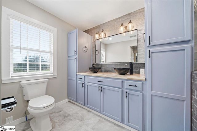 166 Berry Road, Boiling Springs, SC 29316