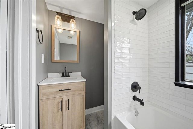 166 Berry Road, Boiling Springs, SC 29316