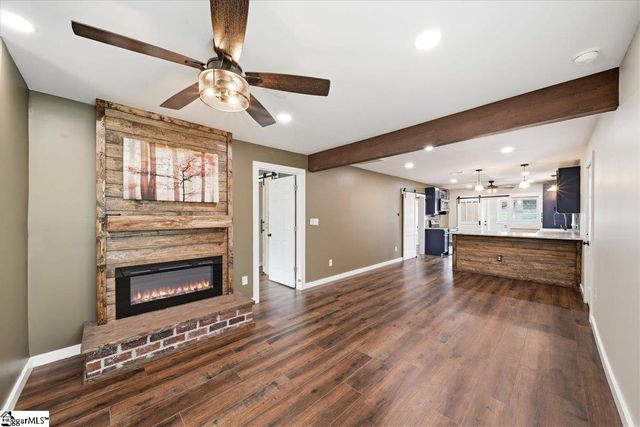 166 Berry Road, Boiling Springs, SC 29316