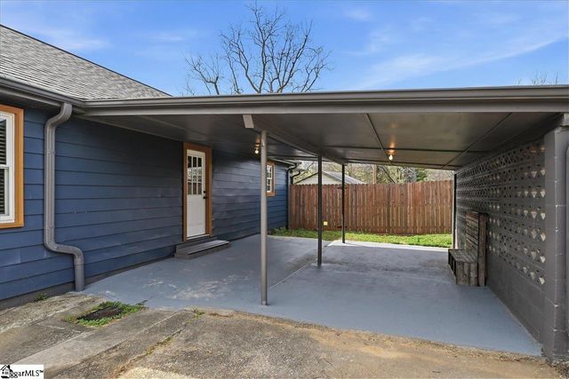 166 Berry Road, Boiling Springs, SC 29316